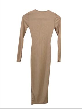 satin champagne dress mini Capucine Silk-Satin in Cream and seriously confident—just add Mid Cut Leg Sunny Midi Dress Color:Rose Black